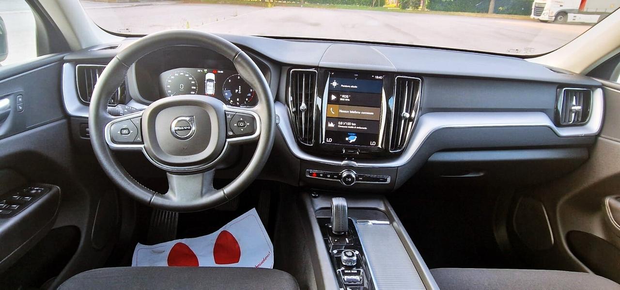 Volvo XC 60 XC60 B4 (d) AWD Geartronic Momentum Pro