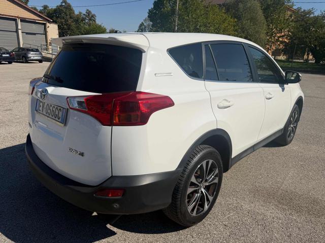 TOYOTA RAV 4 MY23 RAV4 2.0 D-4D 2WD Style Stupenda Bellissima