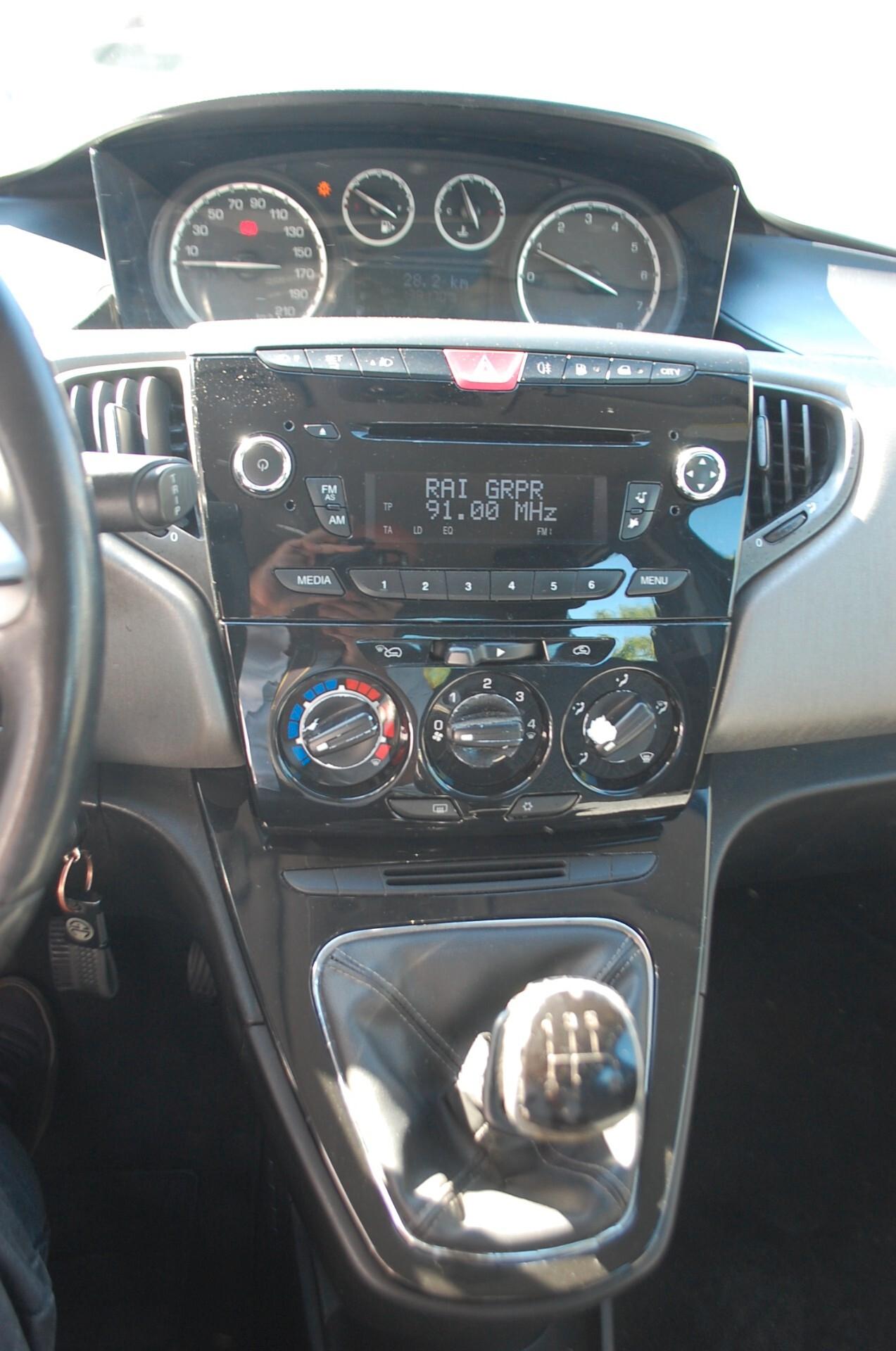 Lancia Ypsilon 1.2 gpl 69CV Ecochic Uff. Italy