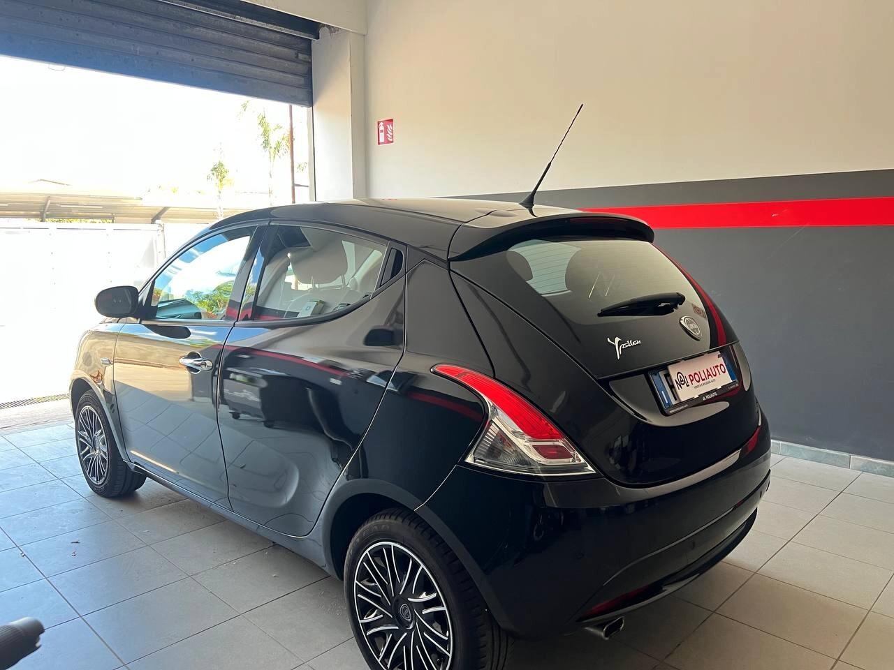 Lancia Ypsilon 1.2 69 CV 5 porte Mya