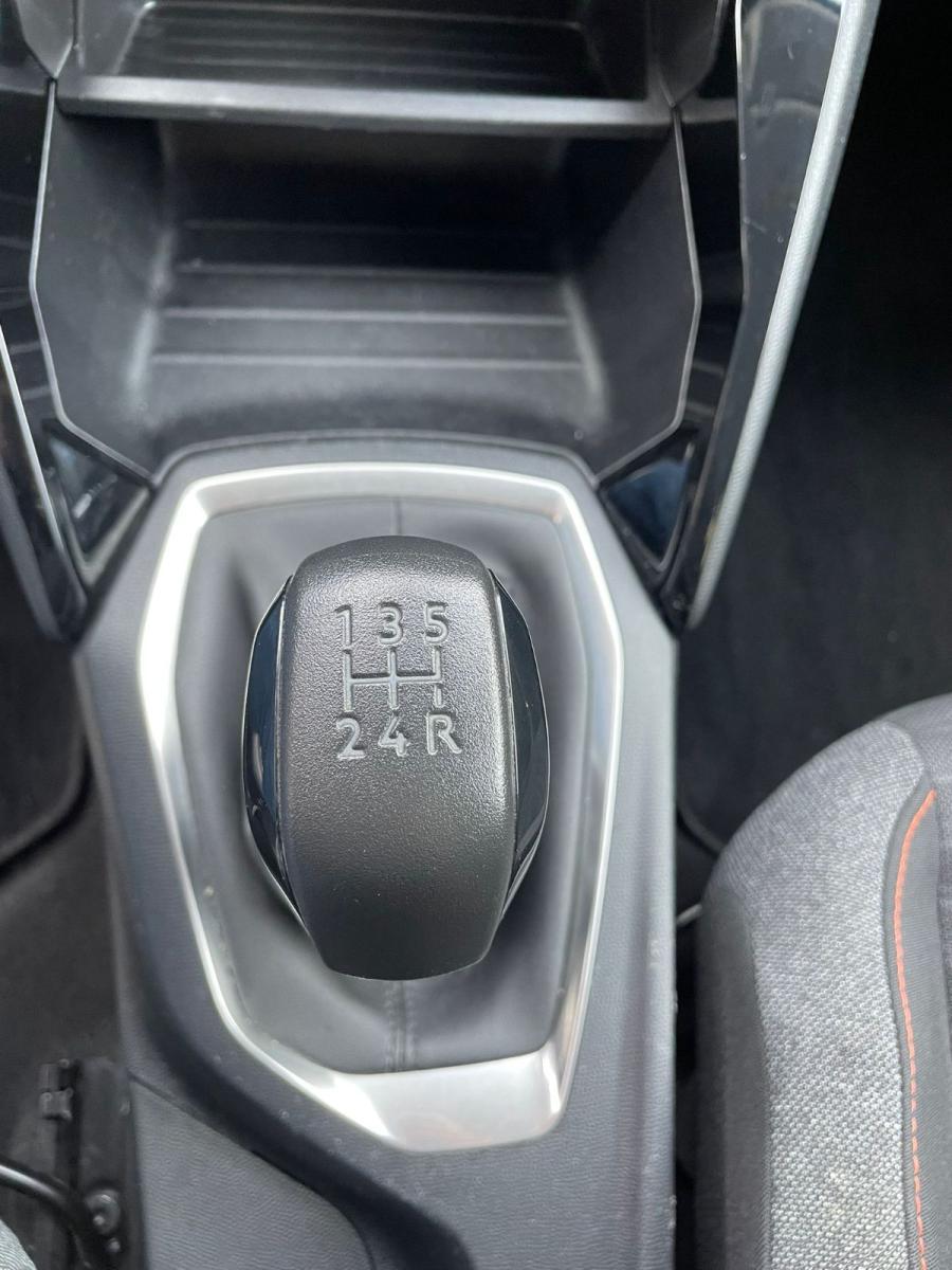 PEUGEOT - 208 - BlueHDi 100 S&S 5p. Active