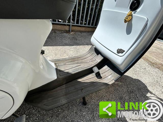 PIAGGIO Vespa 50 HP .