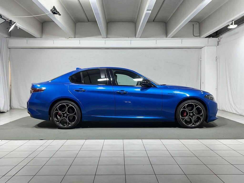 Alfa Romeo Giulia 2.2 t Competizione Q4 210cv auto