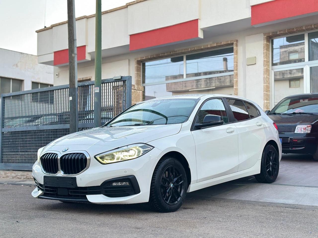 Bmw 116 116d 5p. Advantage-2021/HEADUP/LED/16”