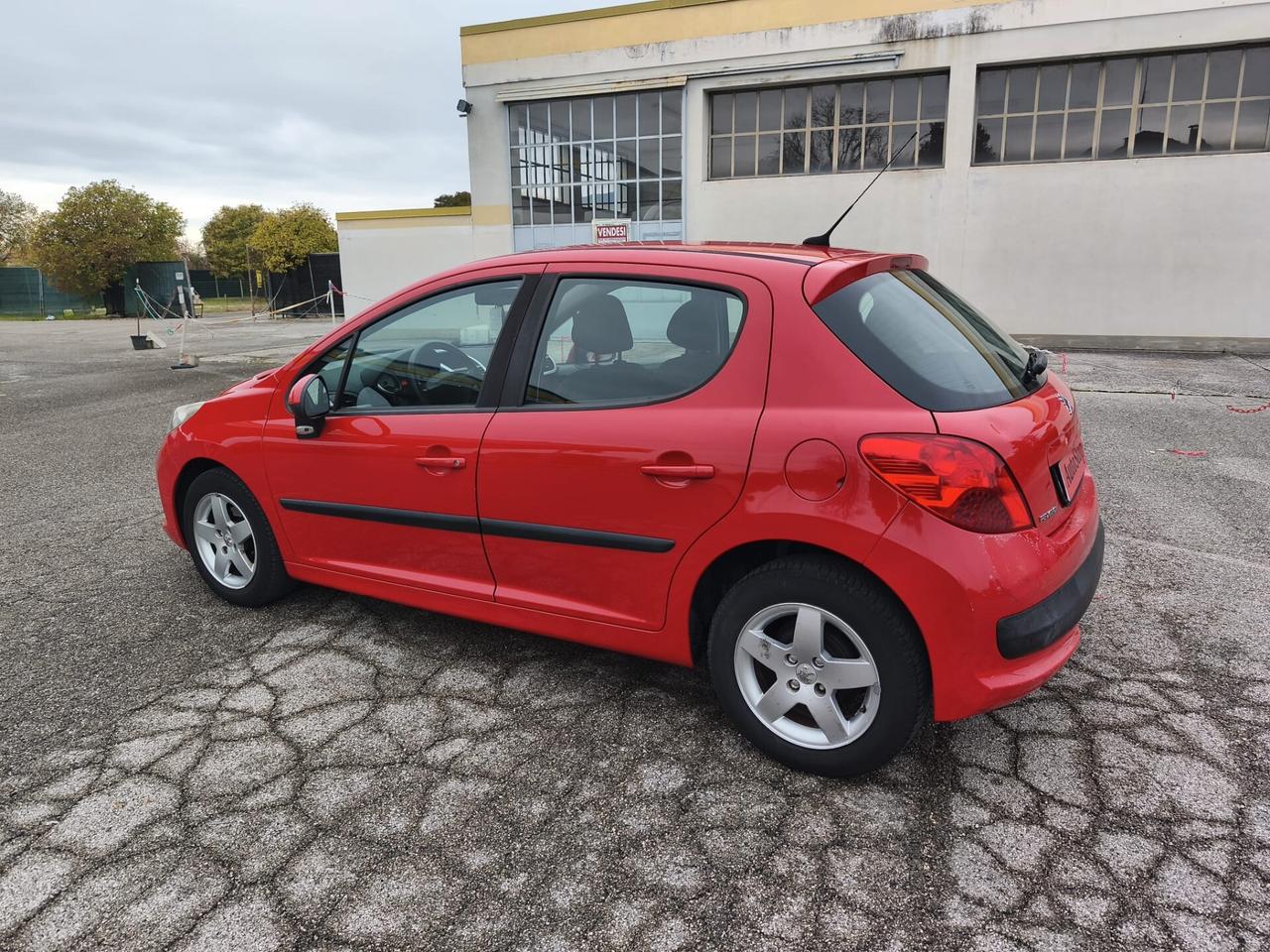 Peugeot 207 1.4 8V 75CV 5p. Energie Sport ECO GPL Accetto Permute