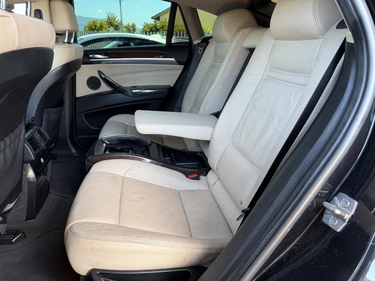BMW X6 xDrive35d Futura Total black