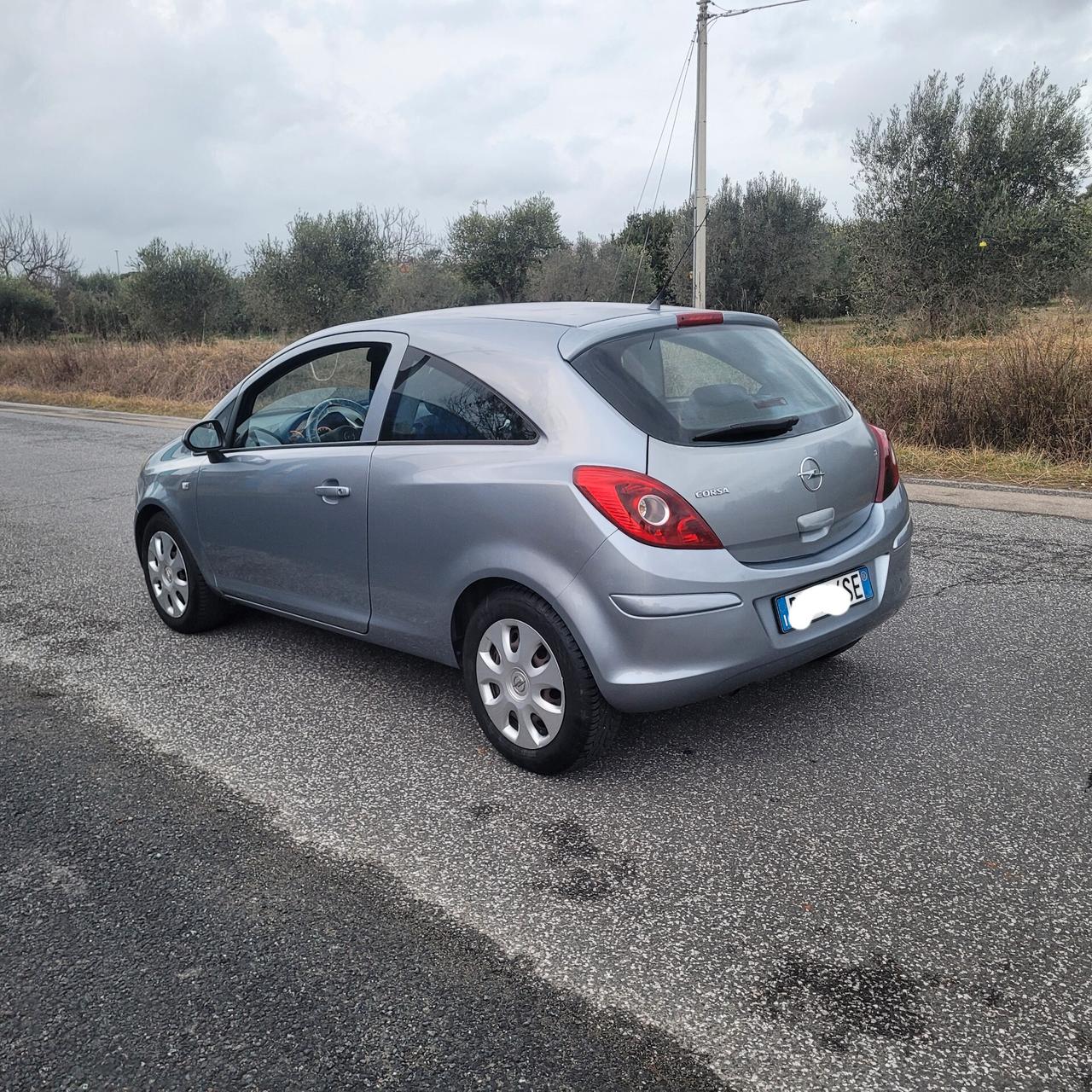 Opel Corsa 1.2 3 porte Club