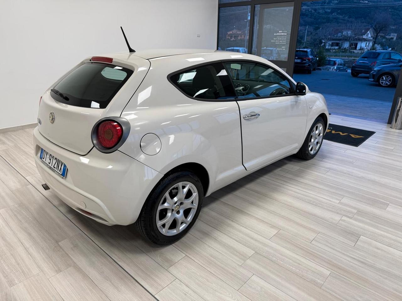 Alfa Romeo MiTo 1.4 78 CV Distinctive Sport Pack