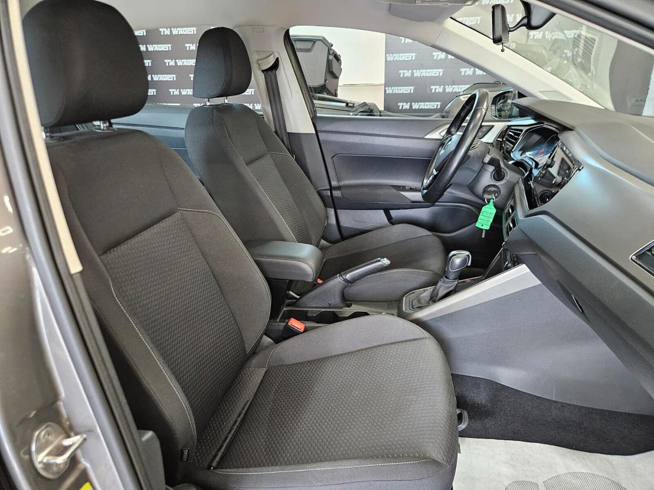 Volkswagen Polo 1.6 TDI 95 CV DSG R-LINE - NEOPATENTATI
