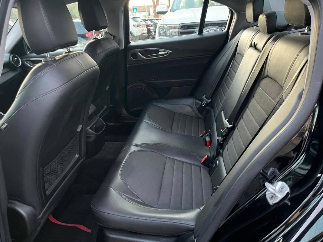 Alfa Romeo Giulia 2.2 t Super 180cv auto