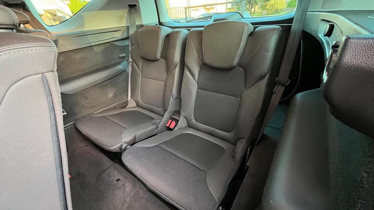 Renault Espace dCi 160CV EDC Energy Initiale Paris 4Control
