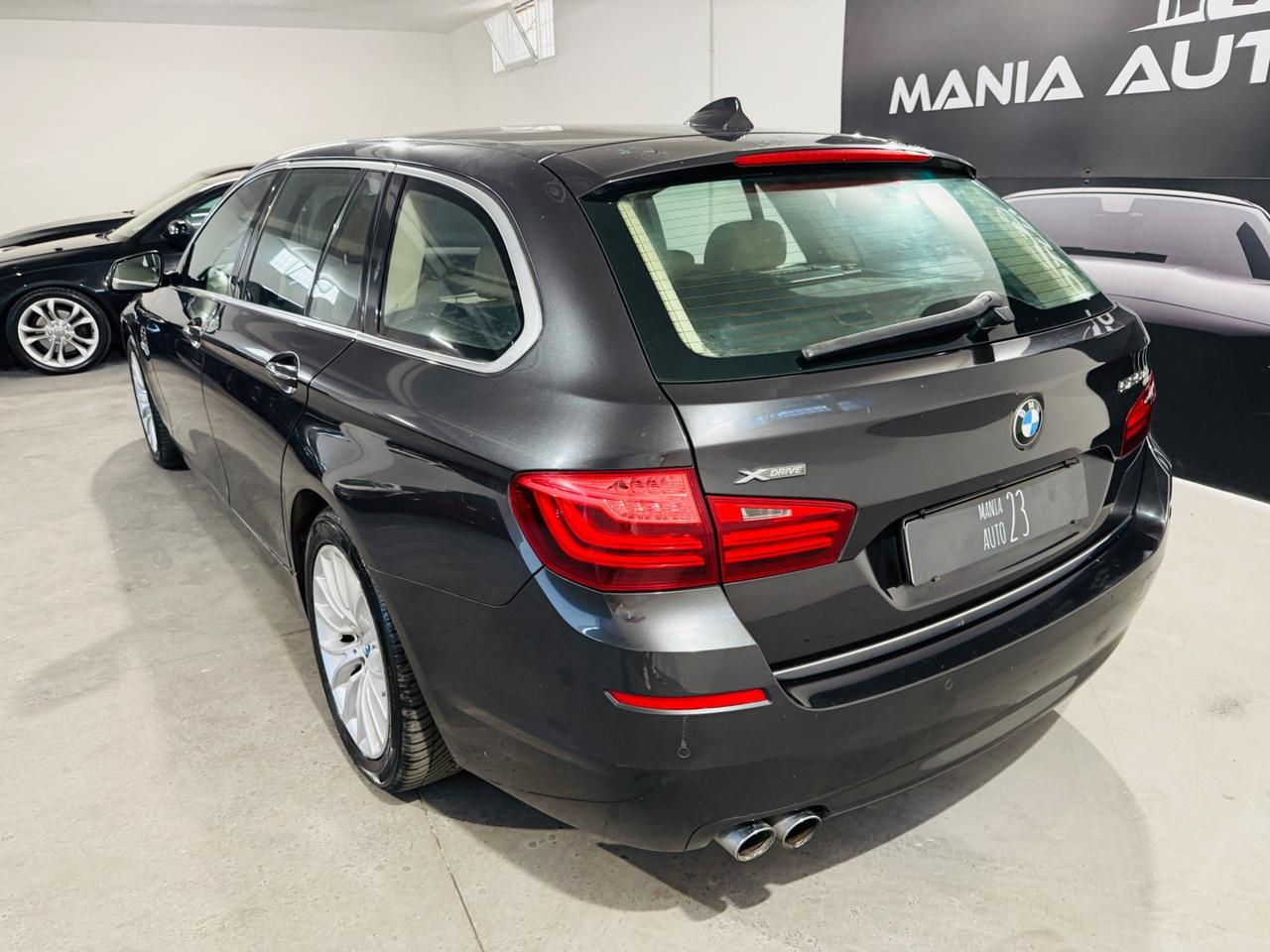 Bmw 525d xDrive Touring Luxury*218 CV*FULL*