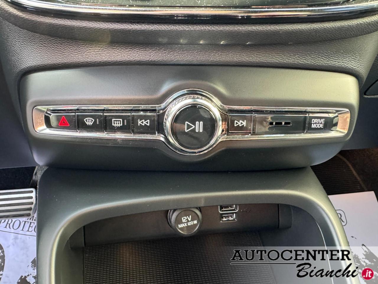 Volvo XC40 2.0 d3 R-design awd auto my21