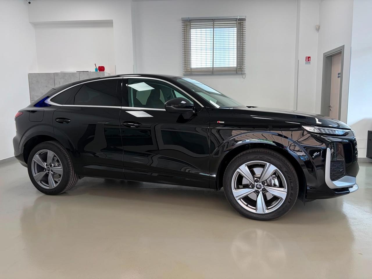Audi Q3 SPB 35 TDI S tronic line edition
