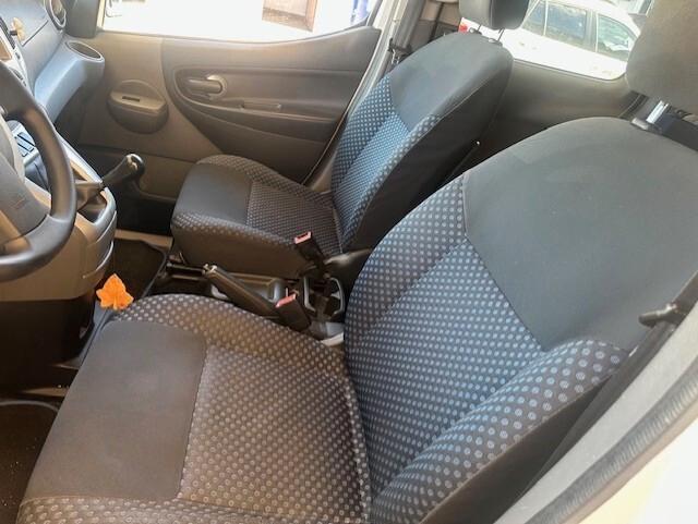 NISSAN EVALIA 1,5 DIESEL 7 POSTI