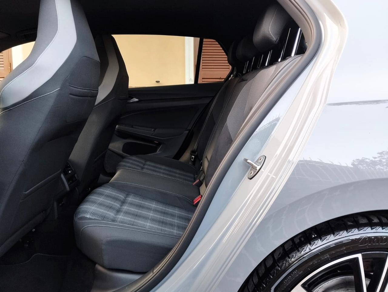 Volkswagen Golf 2.0 TDI DSG GTD