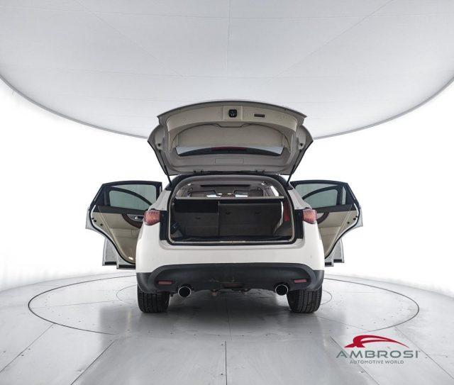 INFINITI FX FX30d S - PER OPERATORI DEL SETTORE