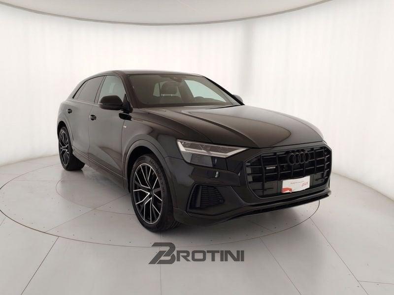 Audi Q8 Q8 3.0 tdi mhev S line edition quattro 231cv tiptronic
