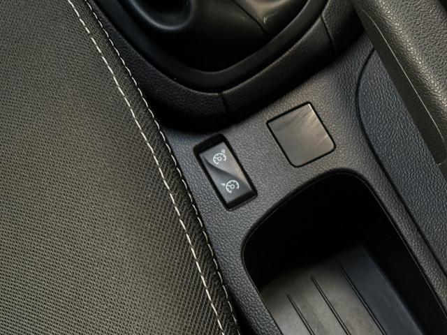 RENAULT Clio 1.2 75CV 5 porte Life