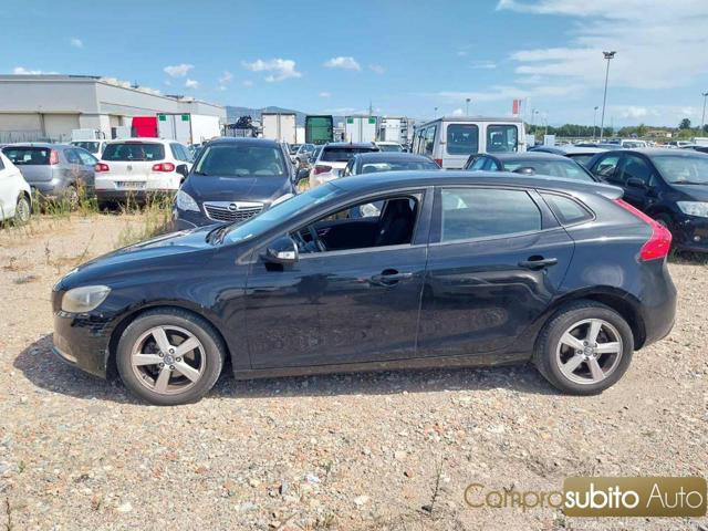 VOLVO V40 D2 1.6 Momentum
