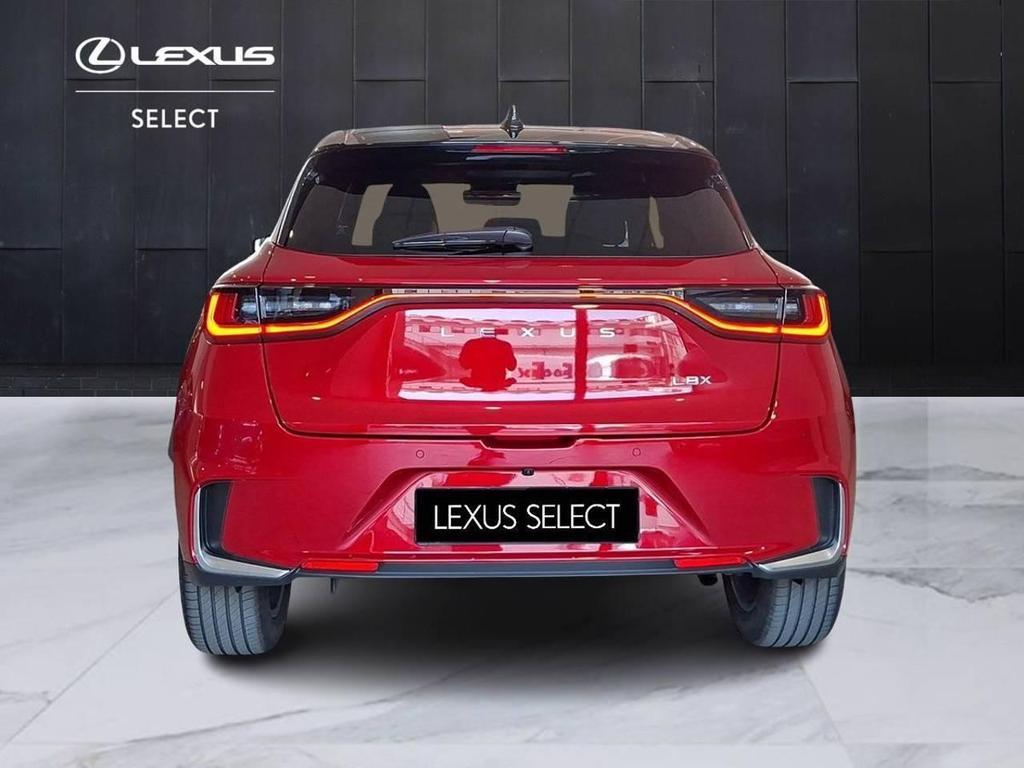 Lexus LBX 1.5 Hybrid Emotion 2WD