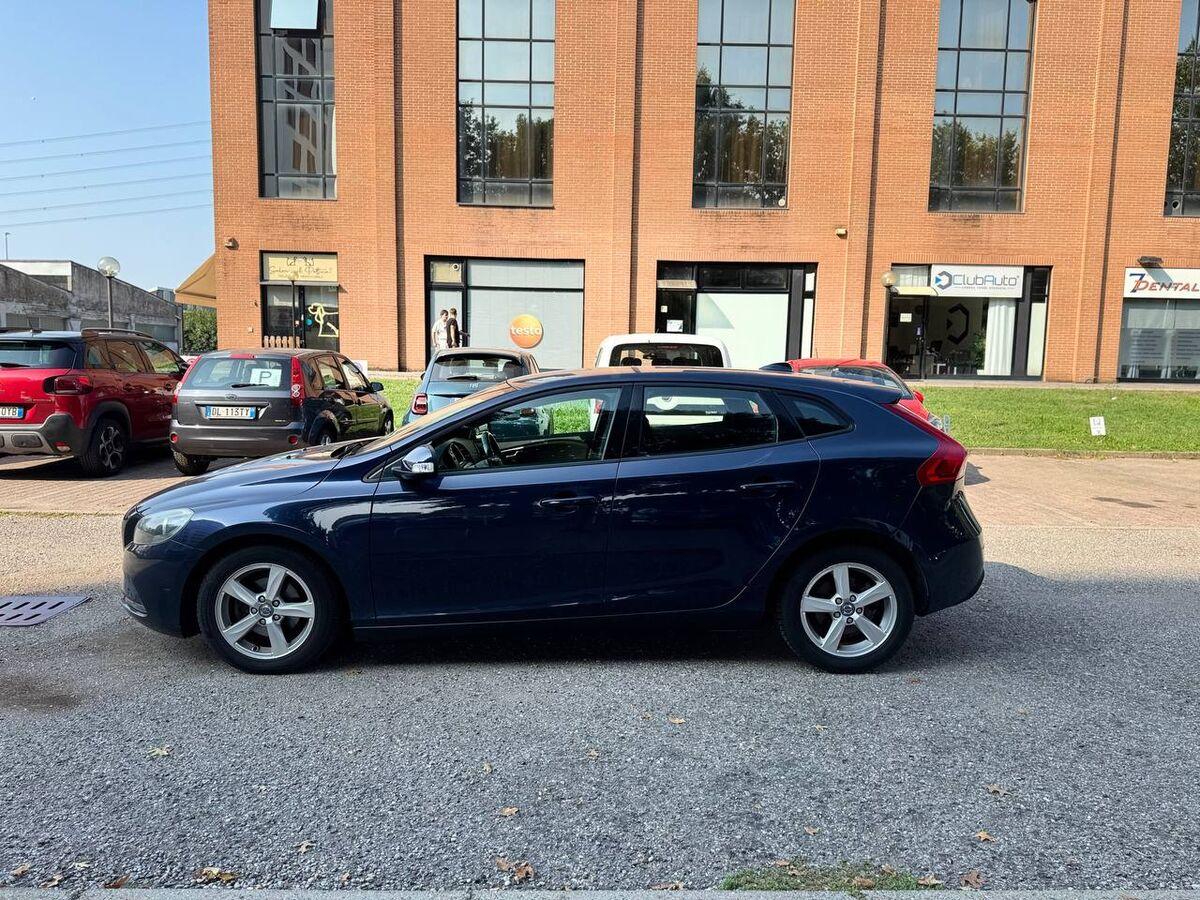 Volvo V40 1.6 d2 Momentum