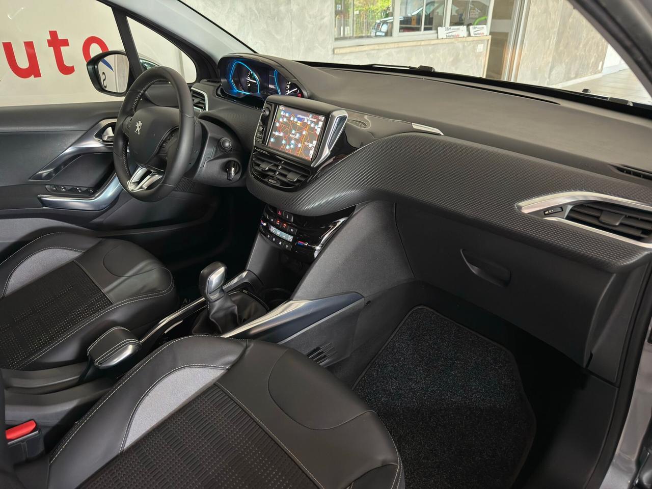 Peugeot 2008 1.6 VTi 120CV Allure