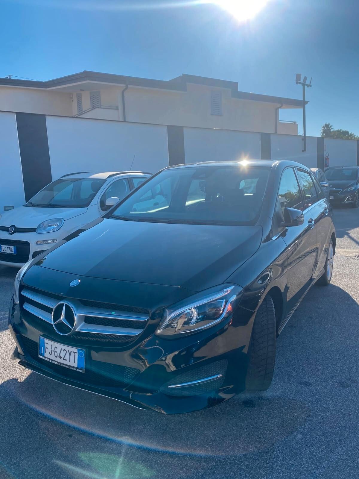 Mercedes-benz B 180 d Premium