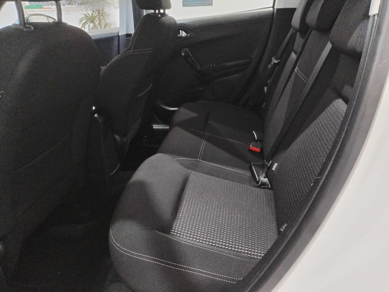 Peugeot 208 BlueHDi 75 5 porte Allure