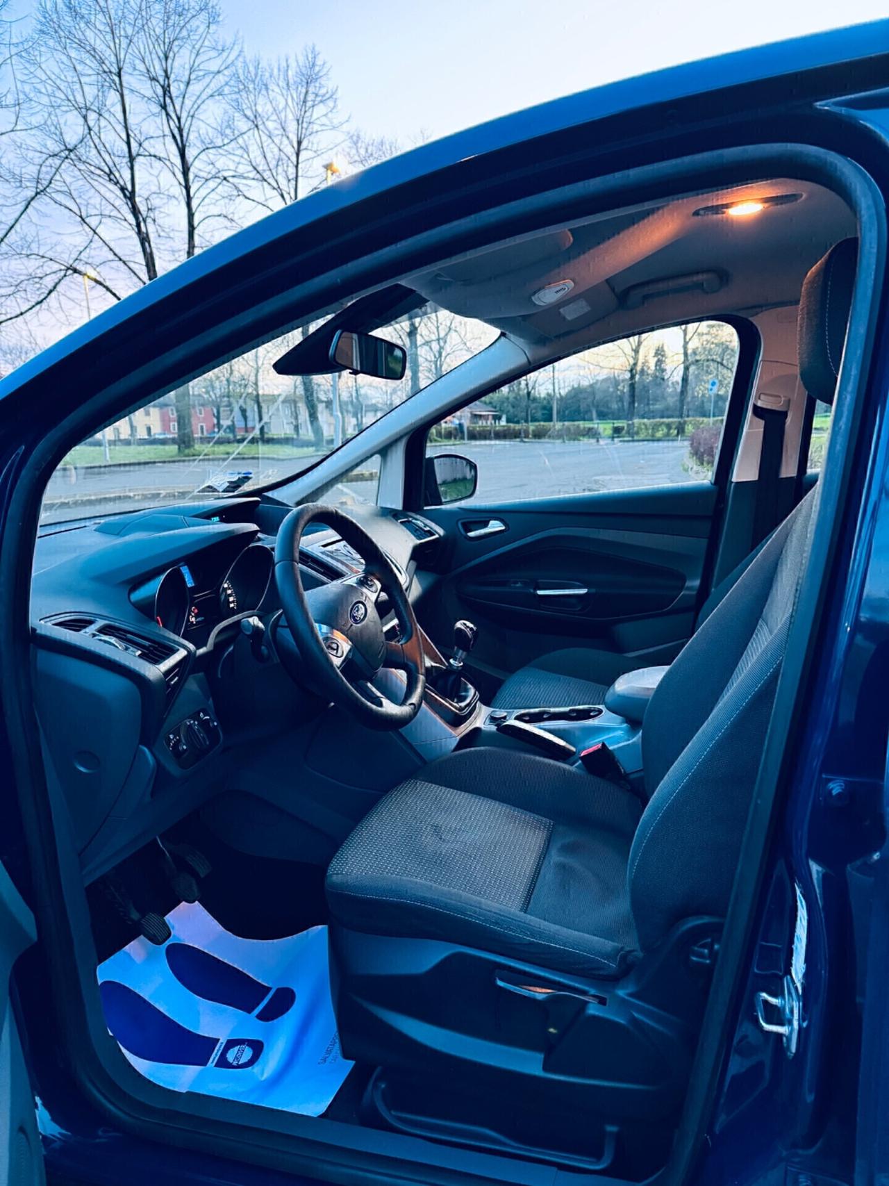 Ford C-Max 1.6 TDCi 95CV Titanium