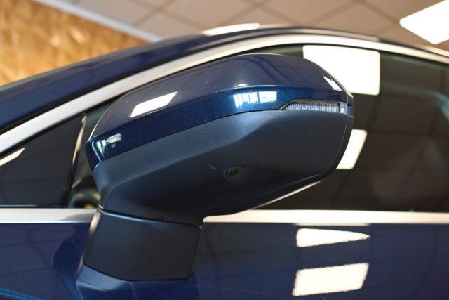 AUDI Q3 SPB 35 TDI S-TR.BUSINESS S-LINE 19" CAM360°RADAR!!