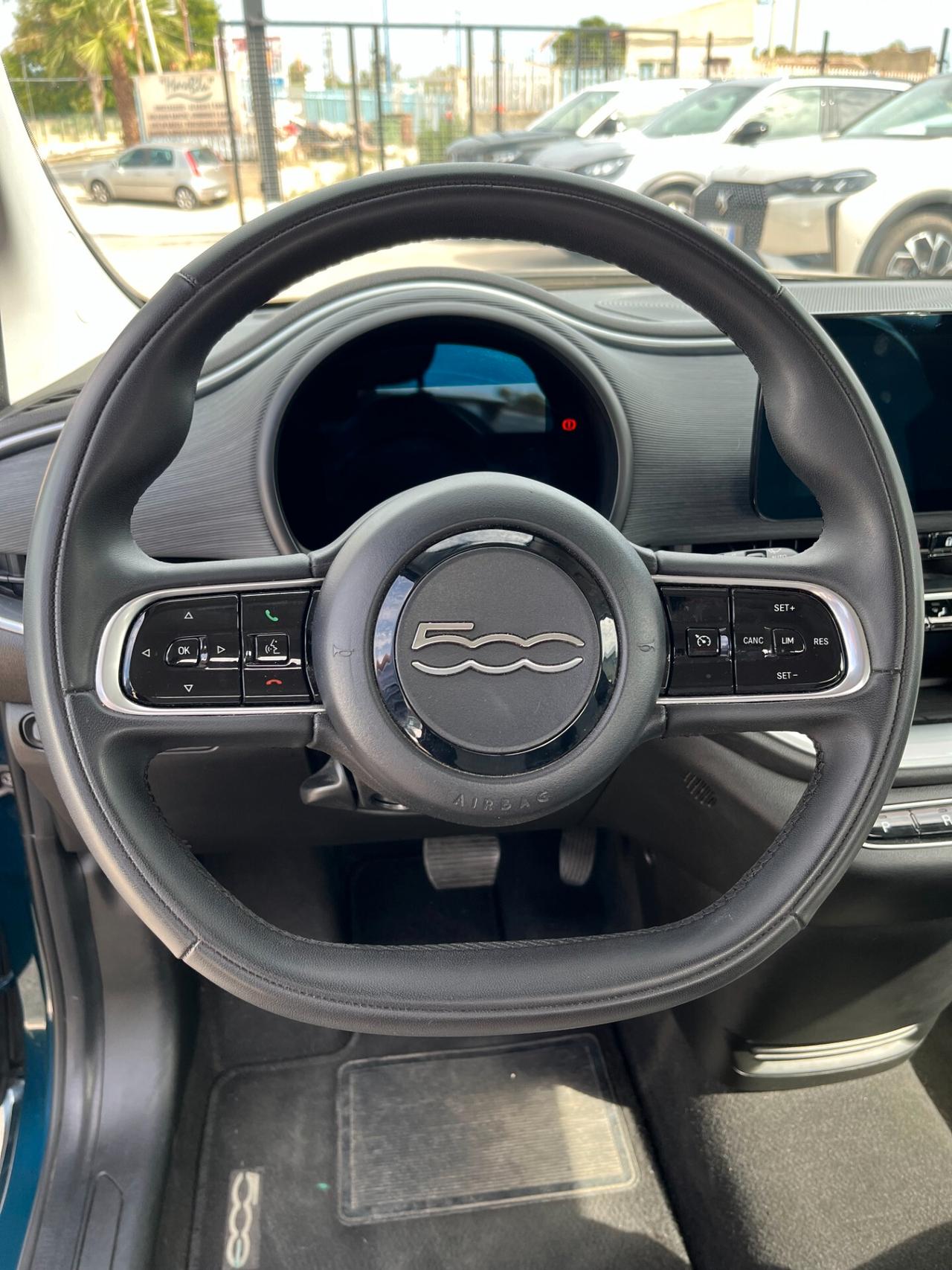 Fiat 500 500e Berlina 42 kWh Icon +