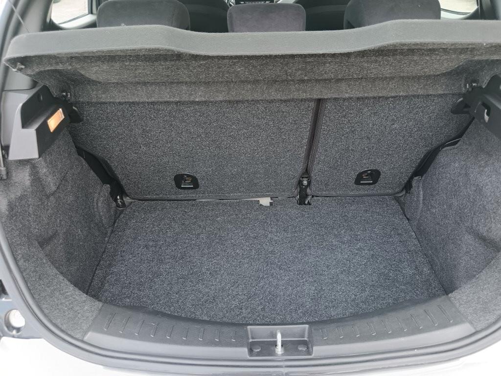 Lancia Ypsilon 1.2 69 CV Unyca
