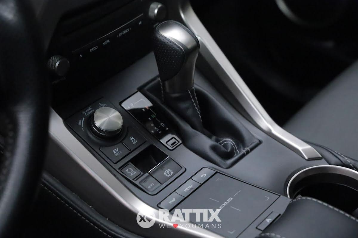 Lexus NX 300h 2.5 HEV F Sport 4WD CVT