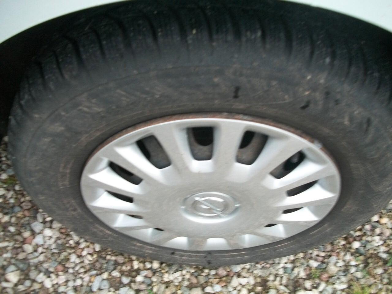 Opel Corsa 1.2 3 porte One SI NEOPATENTATI GARANZIA UN ANNO EURO 05 HP 86 KW 63 KM 144200