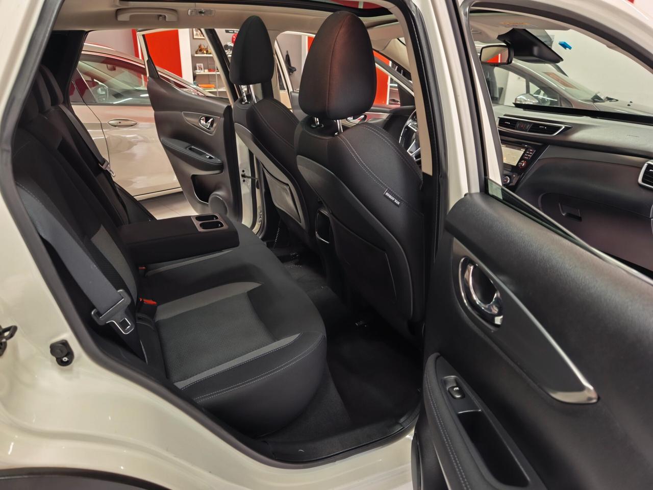 Nissan Qashqai 1.5 dCi N-Connecta