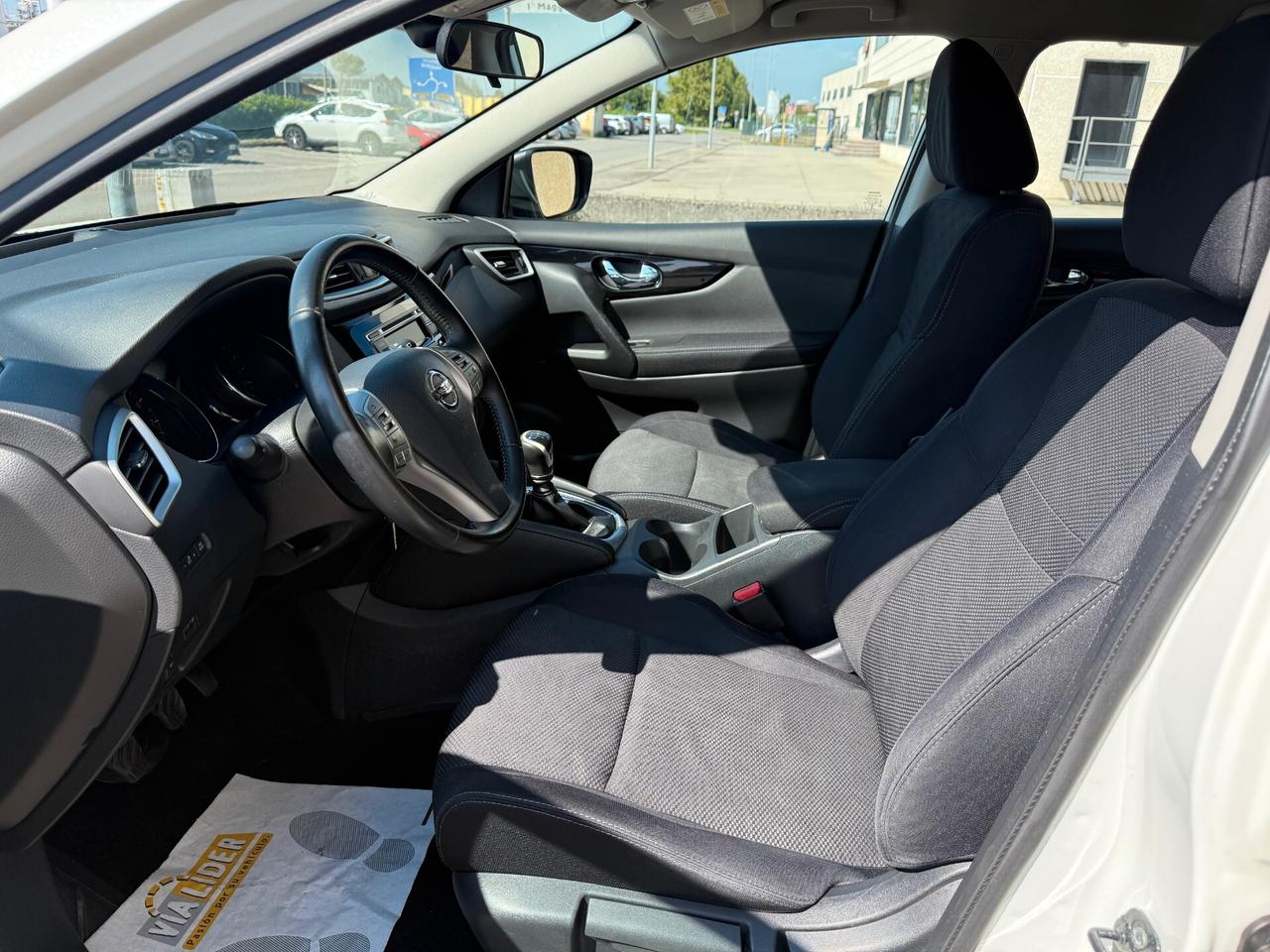 Nissan Qashqai 1.2 DIG-T Acenta, EURO6B,POCHI KM