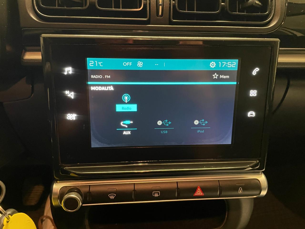 Citroen C31.2 82 CV PureTech Shine Full Cinghia+tagliando Neopatentati