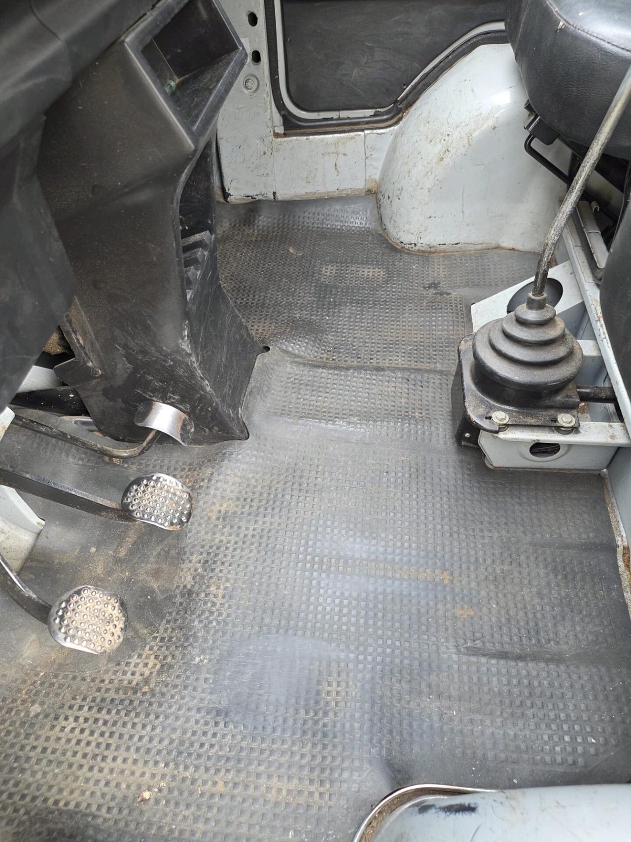 Piaggio Poker Ape 422 cilindra 14.5kw. - 19.7cv. Ribaltabile