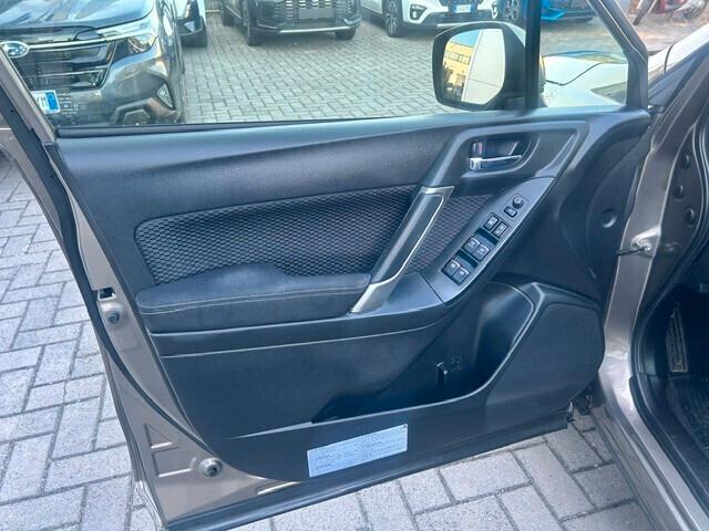 Subaru Forester 2.0i Lineartronic Style Saas