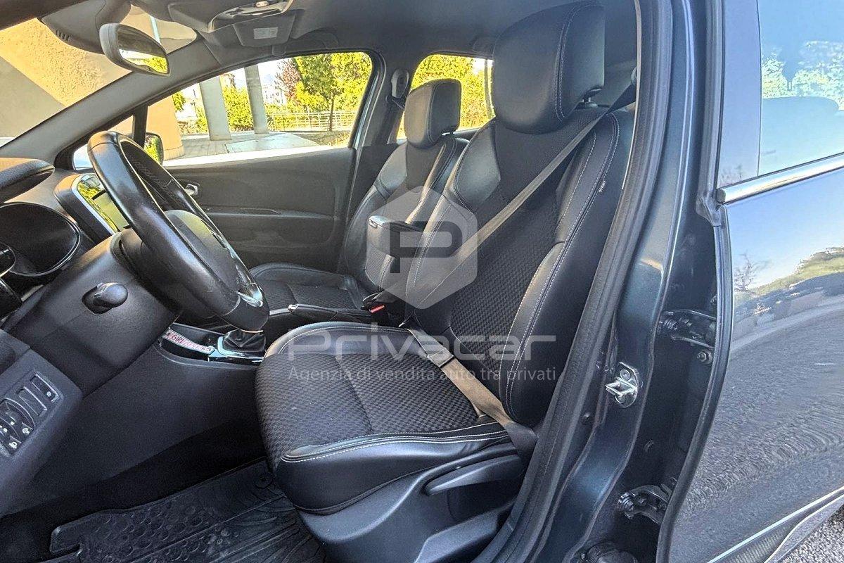 RENAULT Clio dCi 8V 90 CV EDC 5 porte Moschino Zen