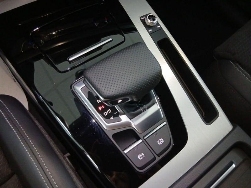 Audi Q5 Sportback 40 2.0 tdi mhev 12V Identity Black quattro s-tronic