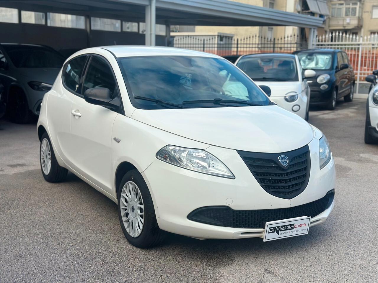 Lancia Ypsilon 1.3 MJT 16V 95 CV 5 porte