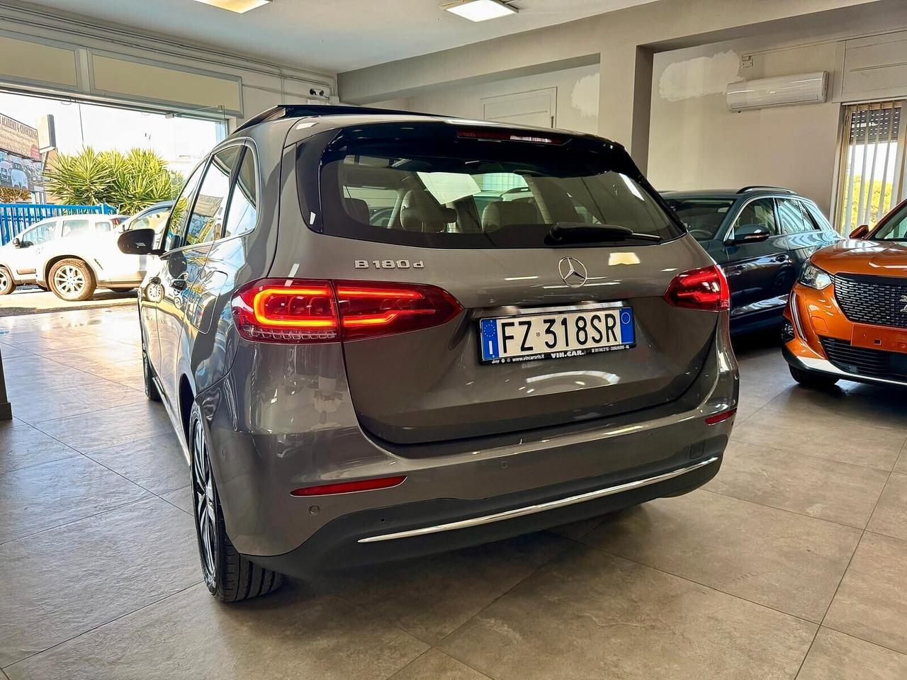 Mercedes B 180D Automatic Sport TETTO 12/2019