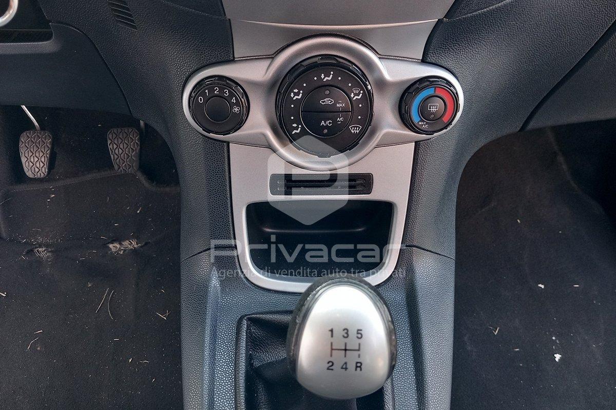 FORD Fiesta 1.4 3 porte Bz.- GPL Titanium