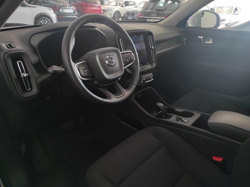 VOLVO XC40 (2017-->) - XC40 B3 automatico Essential