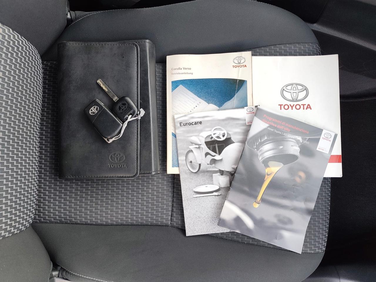 Toyota Verso 1.6 D-4D 7 posti *TETTO PANORAMA*