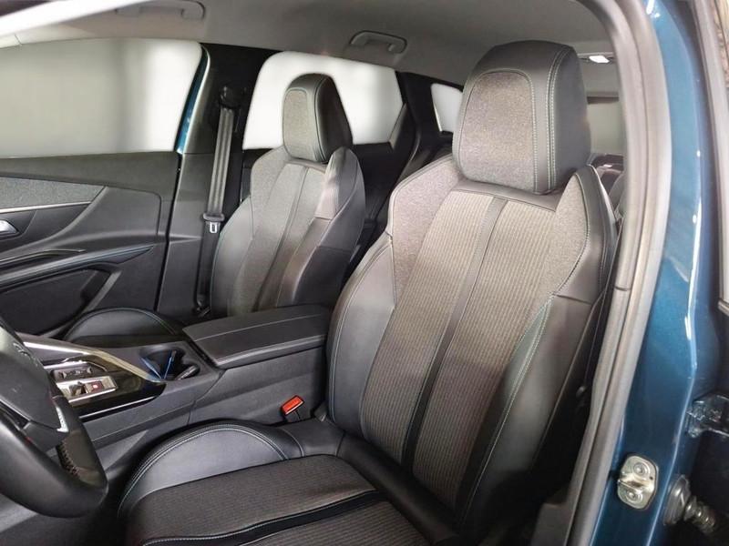 PEUGEOT 3008 BlueHDI 130 EAT8 S/S Allure Pack