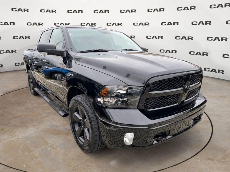 Dodge RAM MY 23 DS CLASSIC BLACK 5700 V8 395 CV GPL