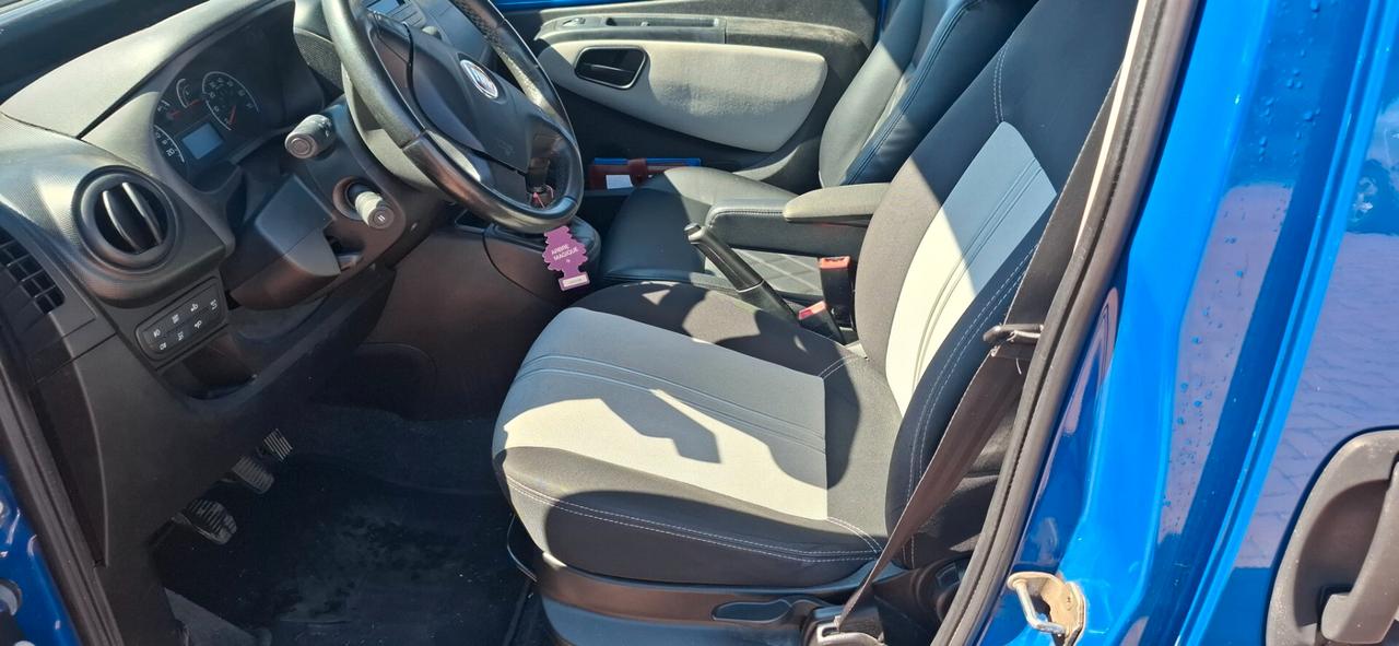 Fiat Qubo 1.3 MJT 95 CV Dynamic trasporto disabili e invalidi con sedile passeggero estraibile
